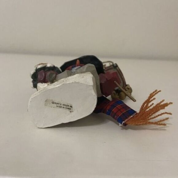 Kurt Adler Santa's World Snowtown Holiday Snowman Figurine with Noel Sign J8898 - Picture 7 of 10